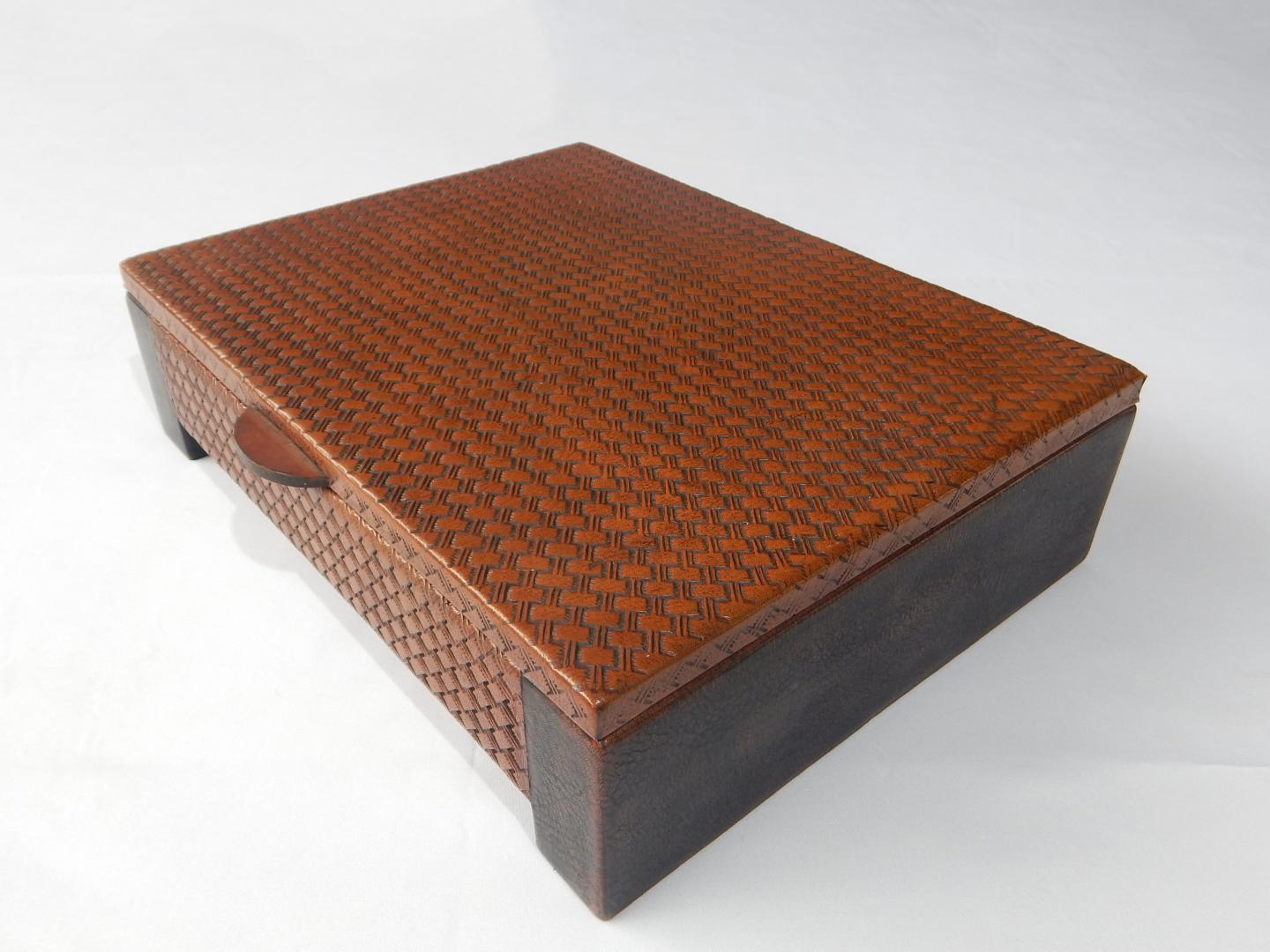 leather box braided design